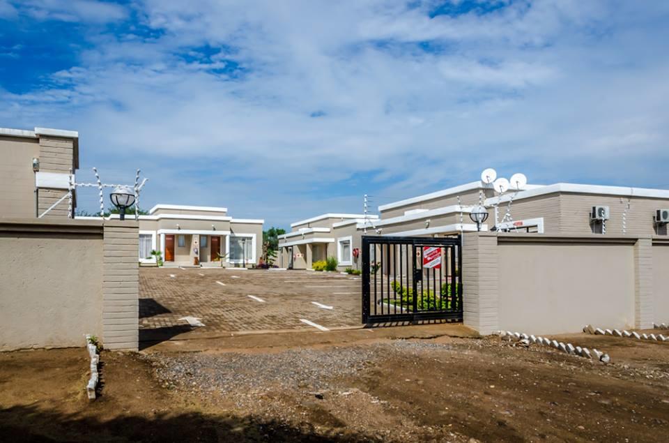 Hill View Inn Serowe Kültér fotó