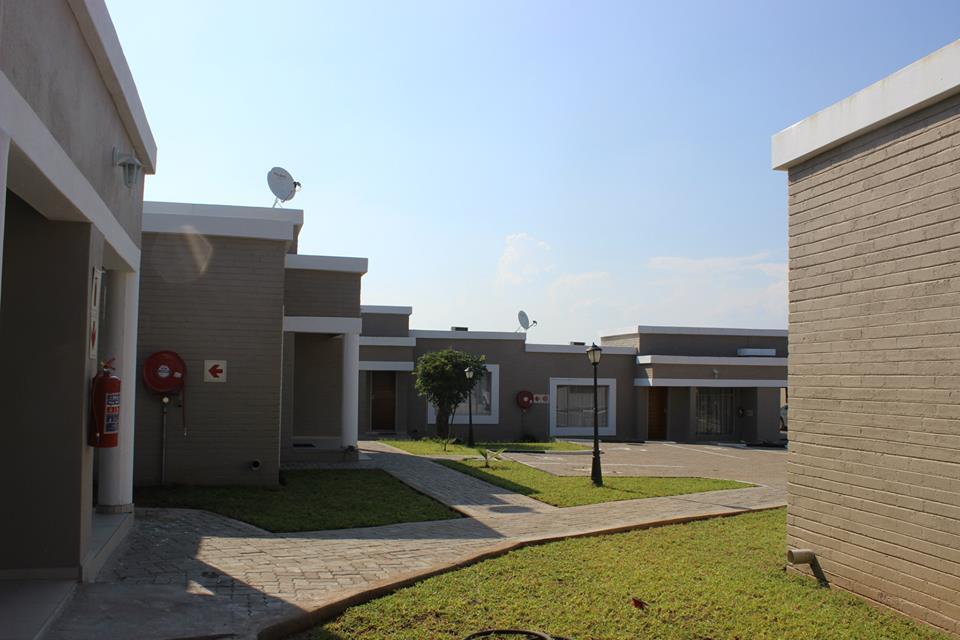 Hill View Inn Serowe Kültér fotó